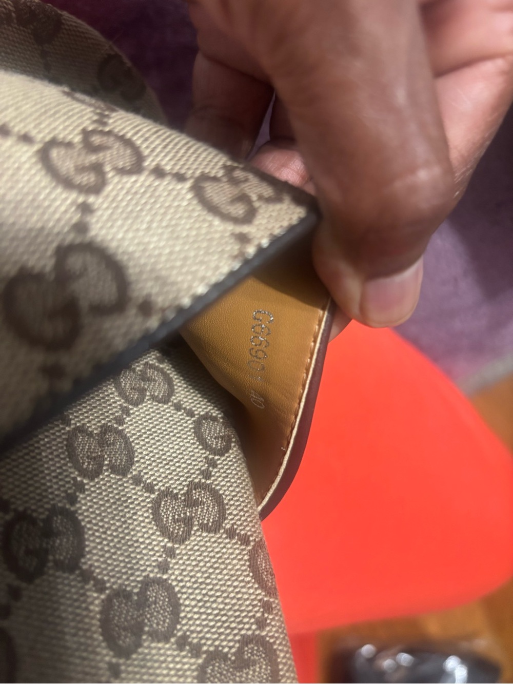 Gucci Beige GG Supreme Monogram Slide Sandals - Picture 2 of 12